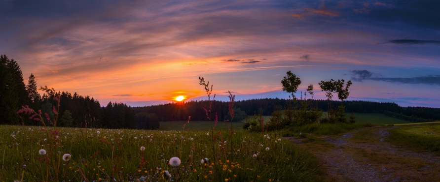 Sonnenauf- und -untergänge über dem Erzgebirge sind jedes Mal malerisch.