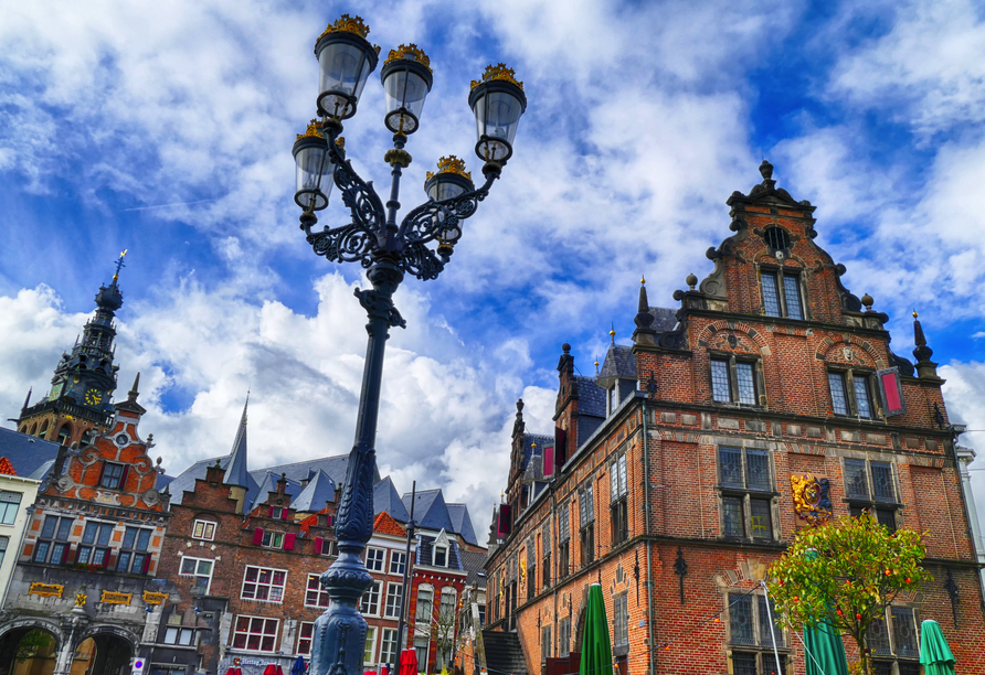 Spazieren Sie durch das historische Zentrum von Nijmegen in den Niederlanden.