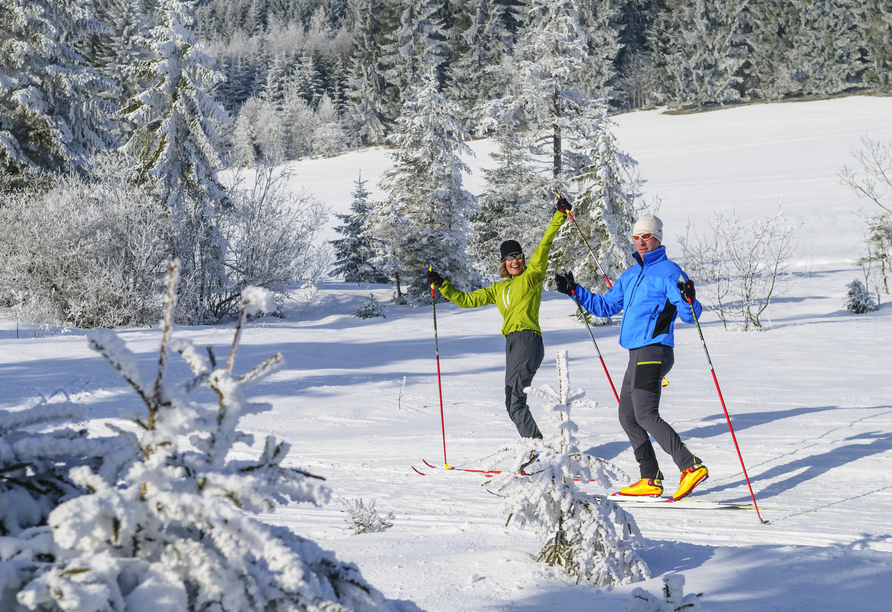 Erkunden Sie die wundervolle Winterlandschaft im Thüringer Wald.