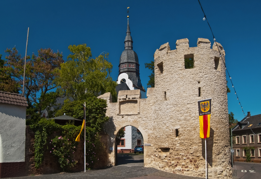 Die historische Burgmauer in Nierstein