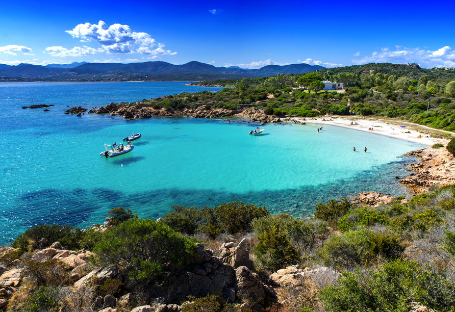 Entspannen Sie an den paradiesischen Stränden auf Sardinien!