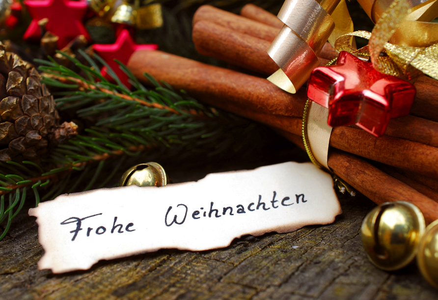 Wir wünschen Ihnen frohe Weihnachten!