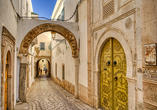 Auch die Hauptstadt Tunesiens, Tunis, werden Sie während Ihrer Reise kennenlernen.