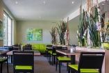 Im Bistro dürfen Sie sich am Morgen auf ein vielfältiges Frühstücksbuffet freuen.
