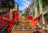 Die bekannte Treppe Escadaria Selarón stellt ein schönes Fotomotiv dar, das Sie sich nicht entgehen lassen sollten.