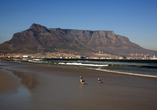 Der Tafelberg ist das Wahrzeichen Kapstadts.