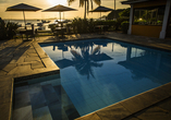 Sonnenbaden am Außenpool des Hotels Pousada Corsário in Búzios– was gibt es besseres?