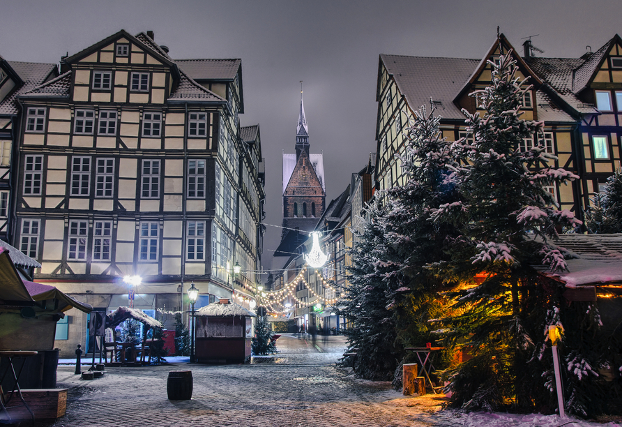 Marktkirche und Altstadt von Hannover im Winterzauber