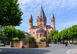 Der Mainzer Dom ist das Wahrzeichen der Stadt.