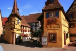 Kehren Sie doch im Weingut Guebwiller ein und kommen Sie in den regionalen Weingenuss.