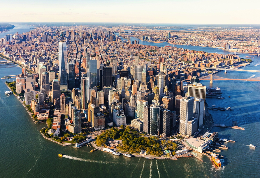 Genießen Sie den atemberaubenden Ausblick auf die Skyline von New York.