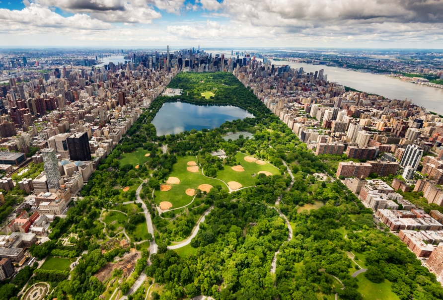 Bei einer Stadtrundfahrt durch New York City können Sie unter anderem die schönsten Seiten des weltbekannten Central Parks betrachten.