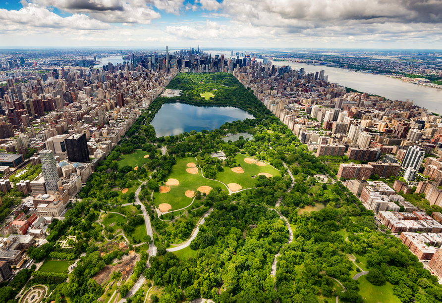 Bei einer Stadtrundfahrt durch New York City können Sie unter anderem die schönsten Seiten des weltbekannten Central Parks betrachten.