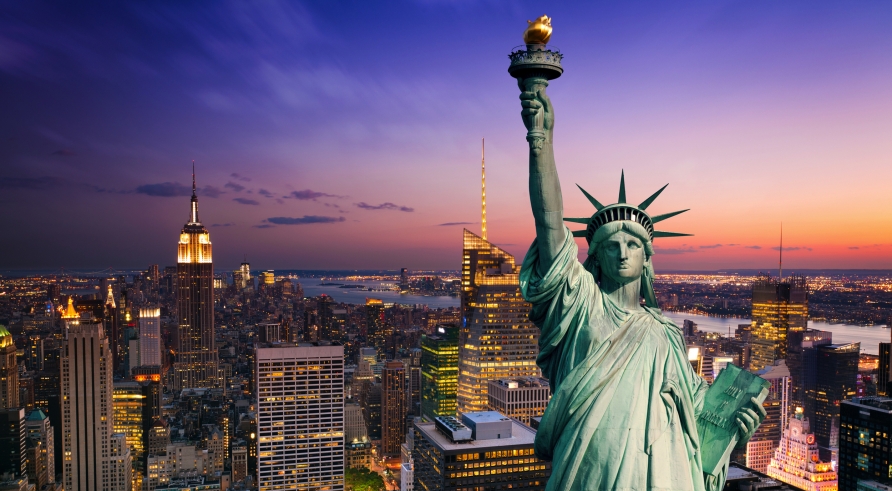 In New York City begrüßt Sie die Freiheitsstatue.