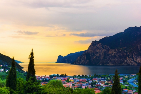 Herzlich willkommen in Ihrem Urlaubsort Riva del Garda!