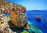 Luftansicht auf Insel Paxos mit Insel Antipaxos im Hintergrund