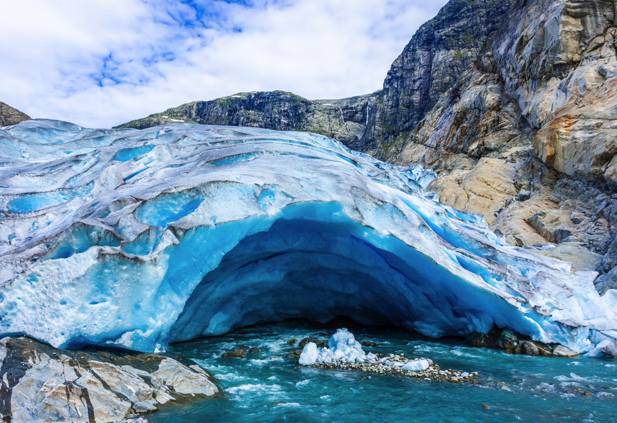 Ein weiterer Gletscher, den Sie sehen werden: der Jostedalsbreen Gletscher.