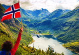 Lernen Sie Norwegen und seine Höhepunkte wie den Geirangerfjord in seiner vollen, atemberaubenden Pracht kennen.