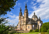 Machen Sie einen Ausflug nach Fulda mit dem imposanten Dom.