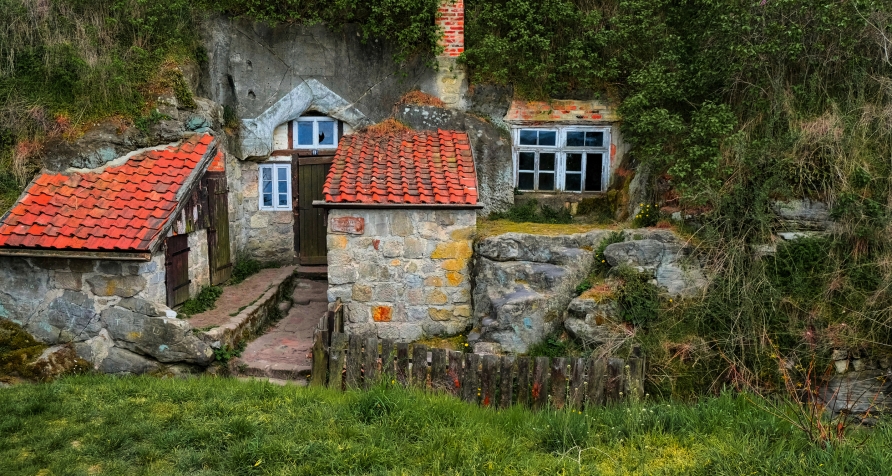 Ein aufregender Besuch der Höhlenwohnungen in Langenstein erwartet Sie.