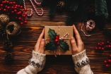 Wir wünschen Ihnen ein zauberhaftes Weihnachtsfest.