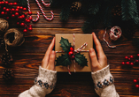 Wir wünschen Ihnen ein zauberhaftes Weihnachtsfest.