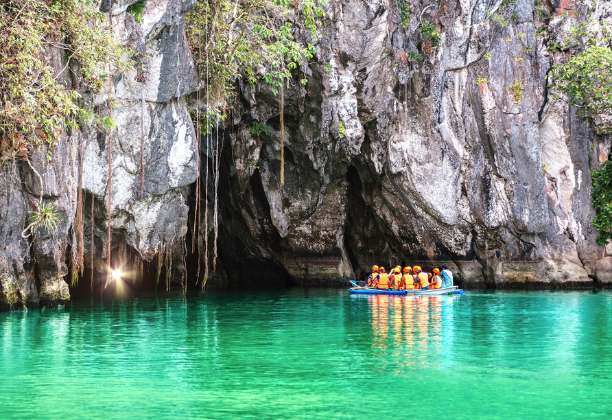 Besichtigen Sie den längsten schiffbaren unterirdischen Fluss im Puerto-Princesa-Subterranean-River-Nationalpark.