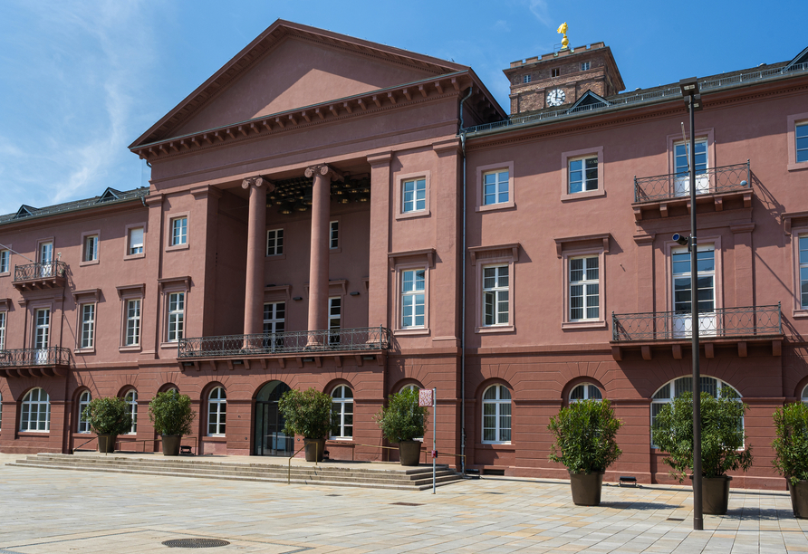 Das Rathaus von Karlsruhe