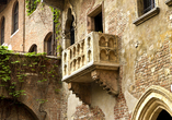 Hier, in Verona, befindet sich der berühmte Balkon von Romeo und Julia.