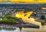 Das Deutsche Eck in Koblenz wird Jahr um Jahr von vielen Touristen besucht.