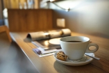 Genießen Sie Ihre Auszeit bei einem wärmenden Kaffee. 