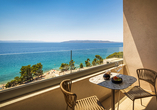 Genießen Sie die Zeit auf Ihrem privaten Balkon (Doppelzimmers Luxus Balkon Meerblick).