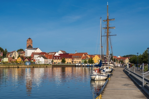 Erkunden Sie den Hafen und die Altstadt von Wolgast.