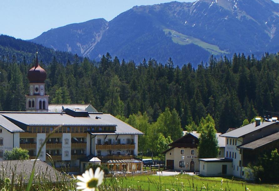 Ihr Hotel liegt malerisch eingebettet in der Bergregion.