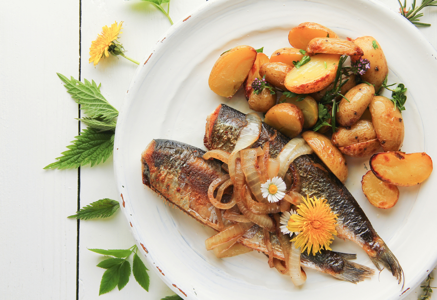 Typisch für die Nordsee erwartet Sie im Restaurant eine Vielfalt an Fischspezialitäten.