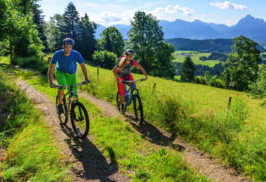 Leihen Sie sich im Hotel ein Fahrrad und erkunden Sie die herrliche Region auf zwei Rädern.