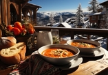 Stärken Sie sich auf einer Alm mit den köstlichen Speisen Österreichs.