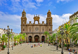 Bewundern Sie in der Inselhauptstadt Las Palmas die Kathedrale Santa Ana.