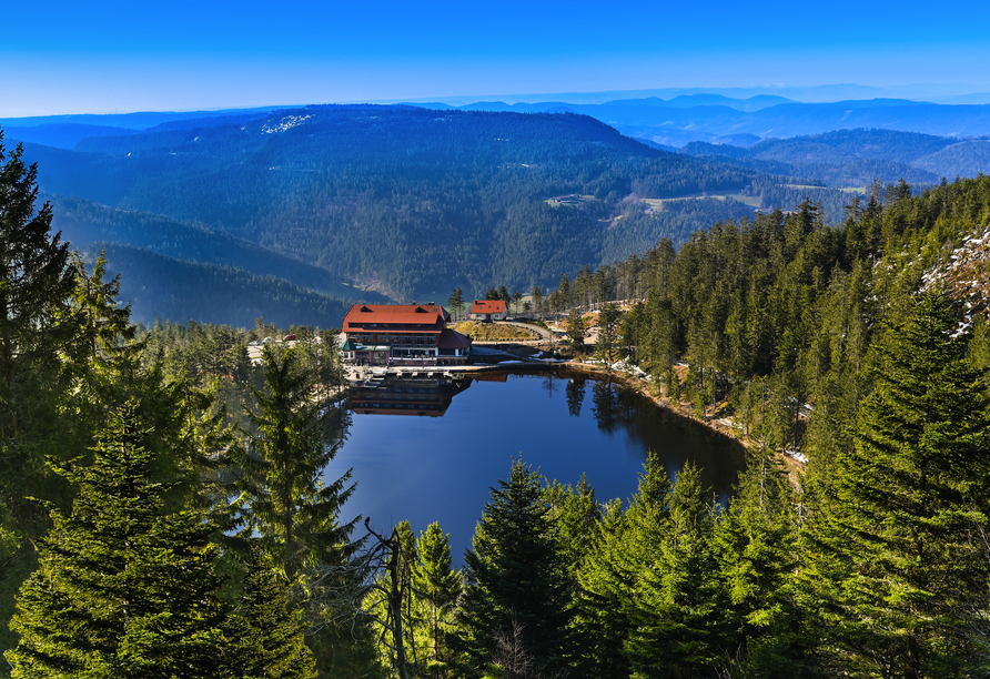 Der Mummelsee ist ohne Zweifel einer der schönsten Seen im Schwarzwald.
