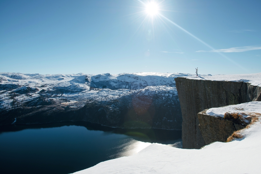 Der 600 m hohe Preikestolen in der Nähe von Stavanger