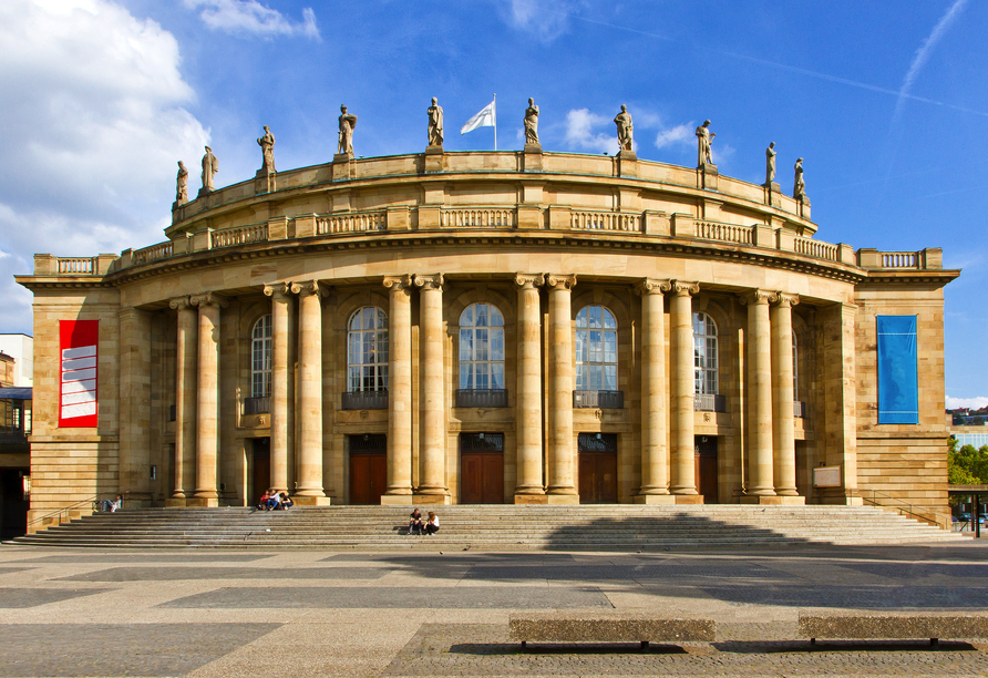 Besuchen Sie das Staatstheater in Stuttgart.