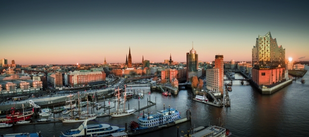 Die HafenCity begeistert mit moderner Architektur und beeindruckenden Ausblicken.