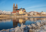 Wie wäre es mit einem Ausflug nach Magdeburg? Dort können Sie zum Beispiel den winterlichen Dom bestaunen.
