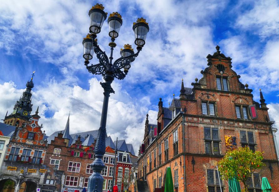 Das historische Zentrum von Nijmegen beeindruckt mit toller Architektur.