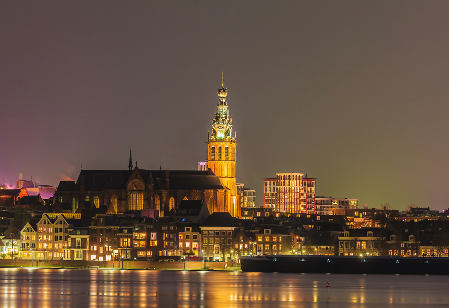 Nijmegen am Abend