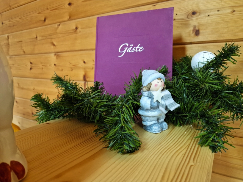 Mit liebevollen Details versetzt Sie das Hotel Ferien vom Ich in Weihnachtsstimmung.