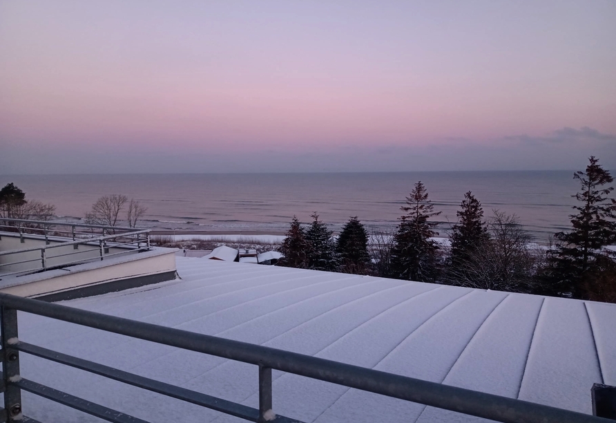 Auch im Winter ist der Ausblick über die Ostsee einfach wunderschön.