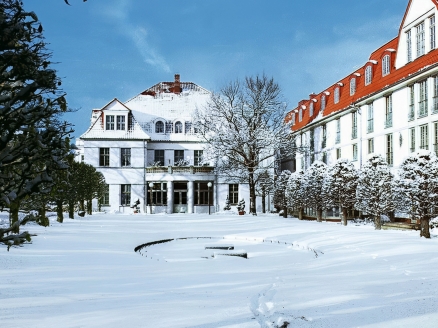 Hotel Villa Heine, Außenansicht Winter
