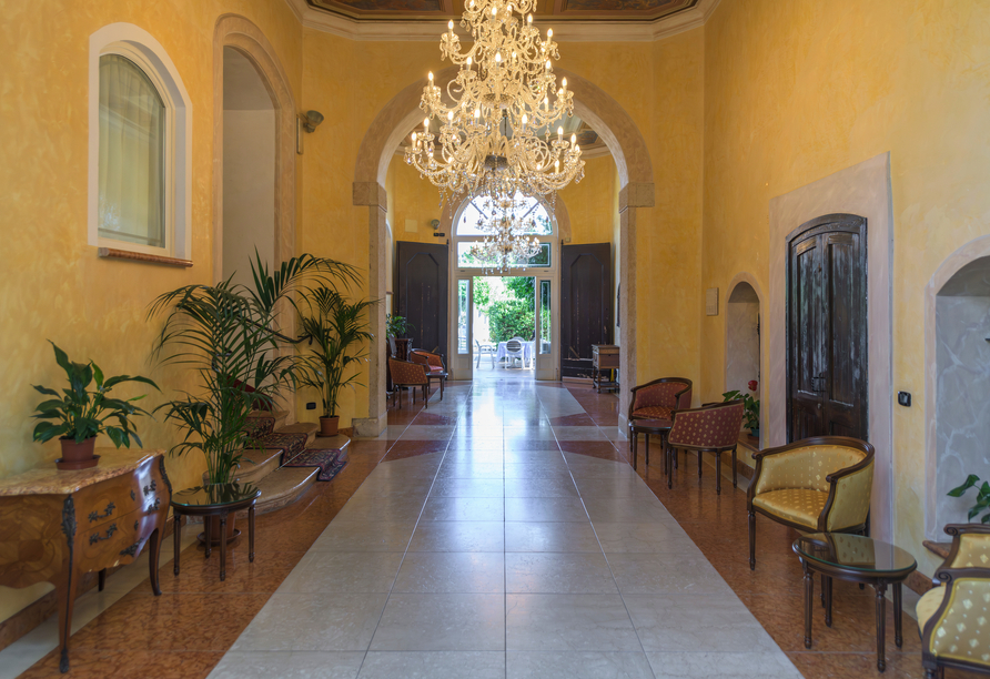 Die Lobby des Hotels Antico Monastero