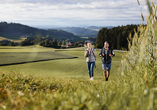 Wandern Sie durch die faszinierende Landschaft des Naturparks Mühlviertel. 